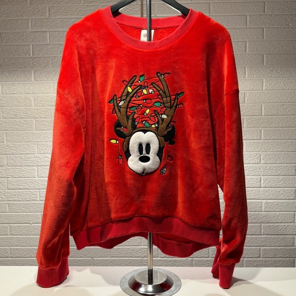 Disney Mickey Mouse Christmas Holiday Red Plush Pullover Sweatshirt XL - Picture 1 of 3